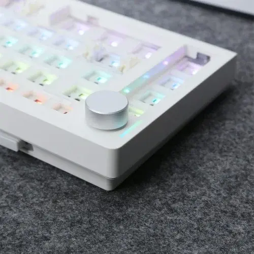 ZUOYA GMK70 기계식 스플릿 분할식 키보드 무선 RGB 3모드 게이밍 키보드 베어본